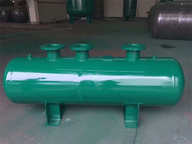 1679991473376569.jpeg 轮台轮台轮台蒸汽分气缸1.jpeg